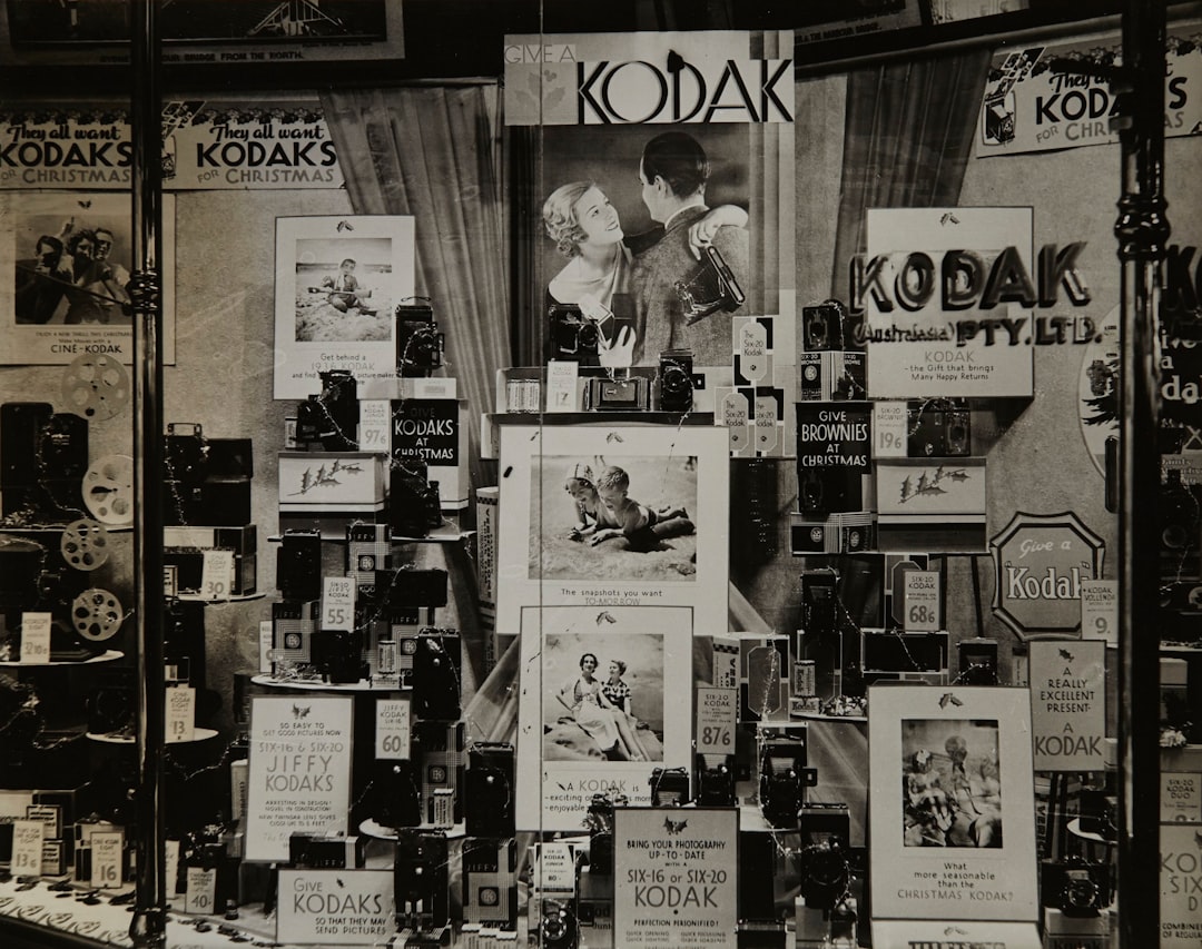 Photo advertising